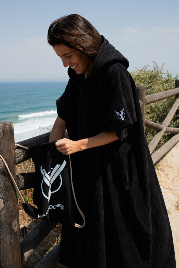 Poncho Preto